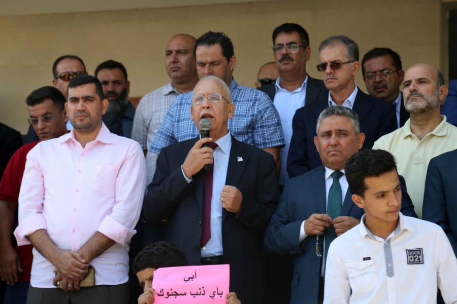 بالصور...الزعبي يطالب بعلاوة 10 للمهندسين والافراج عن المعتقلين