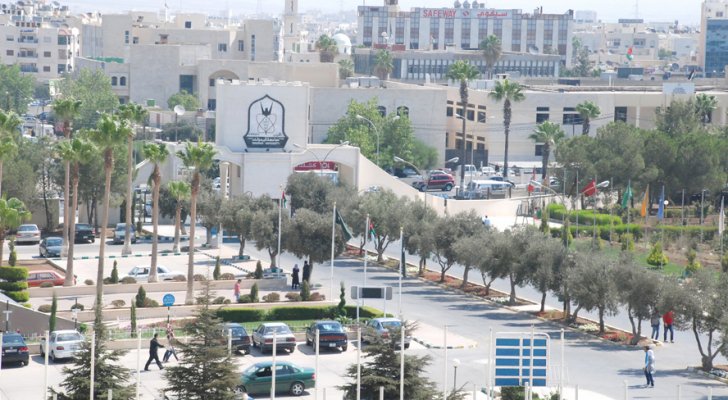 اليرموك: مشاريع لبناء مستشفى وفندق وسوق تجاري لدعم موازنة الجامعة