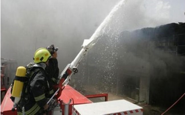 الدفاع المدني يخمد حريق شقة في منطقة مرج الحمام بالعاصمة عمان