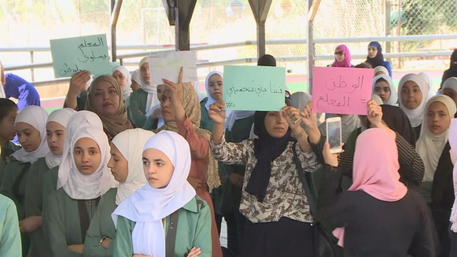 النائب الظهراوي يدعو الرزاز لقبول دعوة المعلمين للحوار