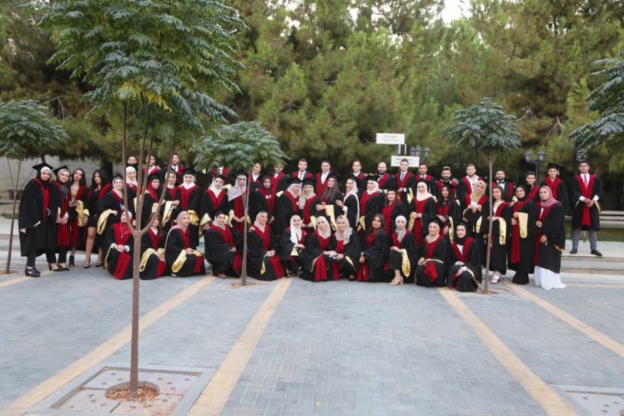 جامعة البترا تخرج الفوج الثامن من طلبة مركز التعليم المستمر