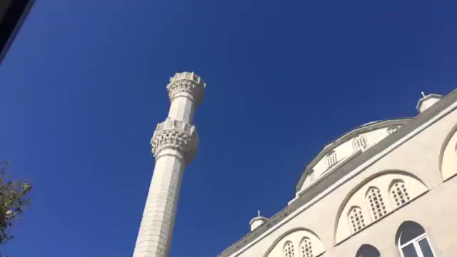 بالفيديو.. لحظة انهيار منارة مسجد بسبب زلزال ضرب اسطنبول التركية