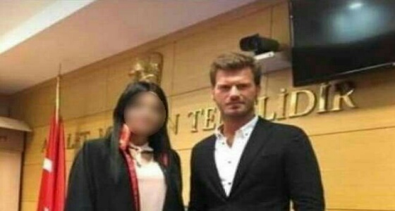 إحالة قاضية للتحقيق بسبب صورة مع الممثل التركي «مهند»