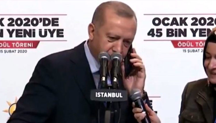 بالفيديو ...  سيدة تركية تضع أردوغان في موقف محرج وتغلق الهاتف في وجهه