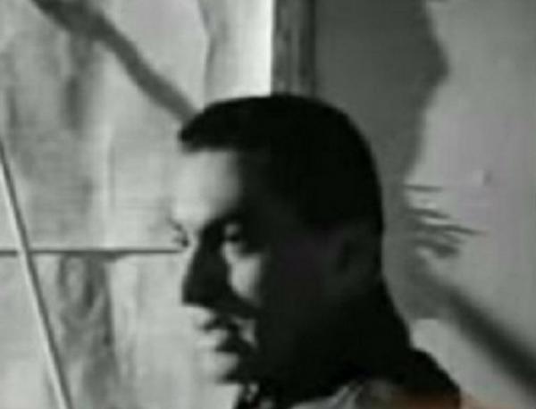 شاهد...حسني مبارك ممثلا في فيلم مصري في الخمسينات!