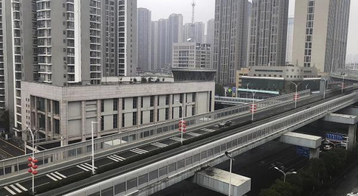 شاهد بالفيديو .... شهر على إغلاق مدينة  ووهان  الصينية بسبب  الكورونا 