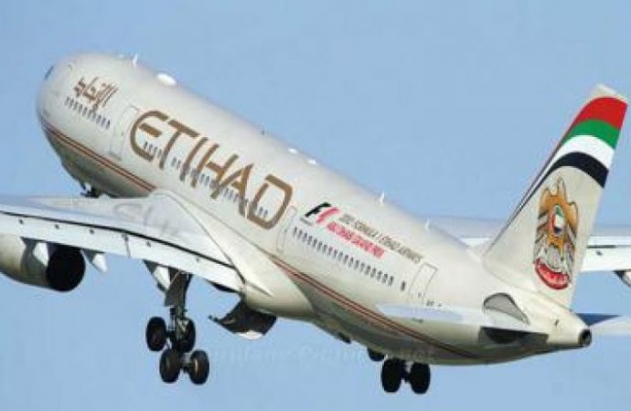 الاتحاد للطيران تعلق رحلاتها إلى عمّان بدءاً من الثلاثاء حتى نهاية الشهر