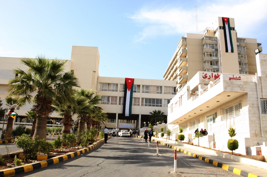 مستشفى الجامعة يستمر في تقديم خدماته الطبية خلال حظر التجول