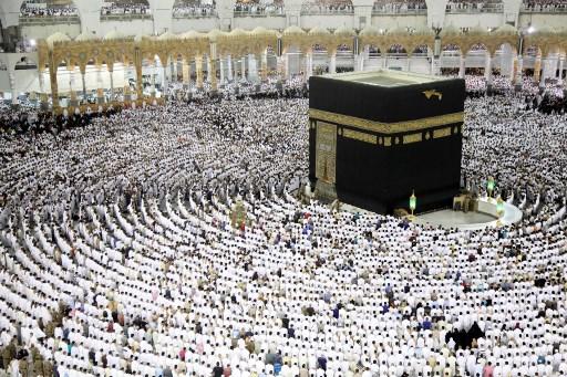 مفتي السعودية: صلاة العيد بالبيوت