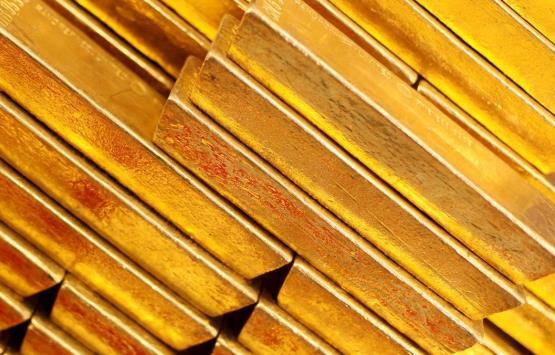 الذهب مستقر مع ارتفاع الدولار