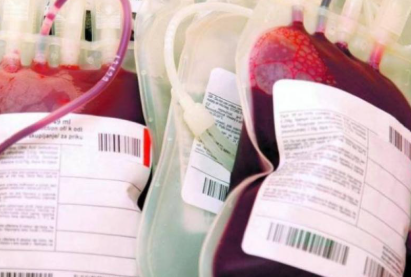 بنك الدم: سحب وحدات بلازما من المتعافين من كورونا لاستخدامها في العلاج
