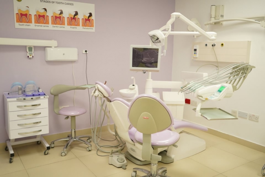 بالصور...مستشفى الكندي يوفر خدمة طوارئ طب الأسنان