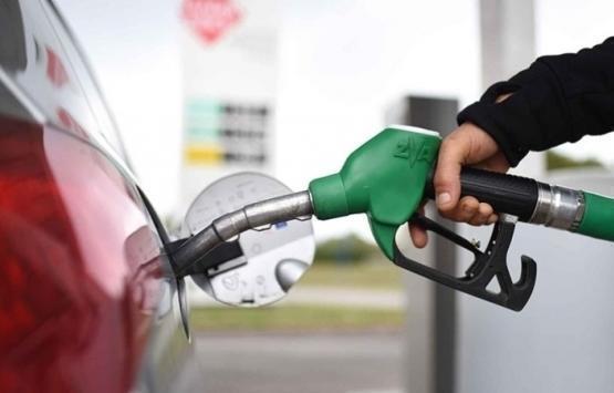 الحكومة : انخفاض اسعار البنزين وارتفاع المحروقات عالميا