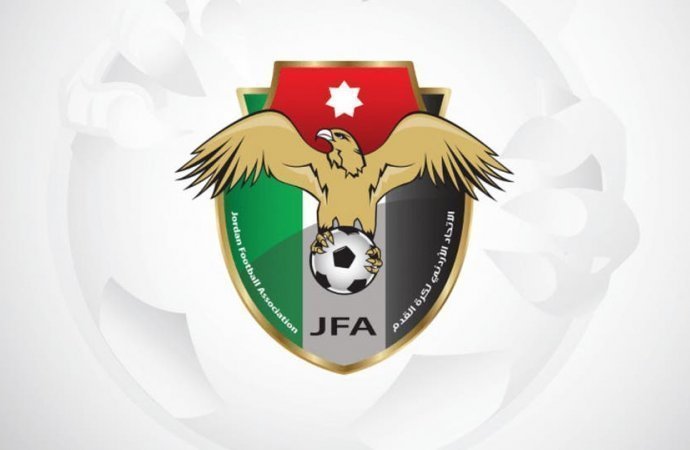 المنتخب الوطني لكرة القدم يلتقي نظيره السوري في دبي الإثنين