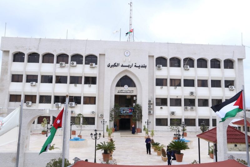 بلدية اربد تمهل المرشحين 72 ساعة بإزالة دعاياتهم تحت طائلة مصادرة التأمينات