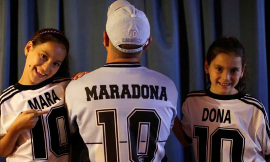 مارا ودونا .. قصة توأمان تتشاطران اسم مارادونا...شاهد!
