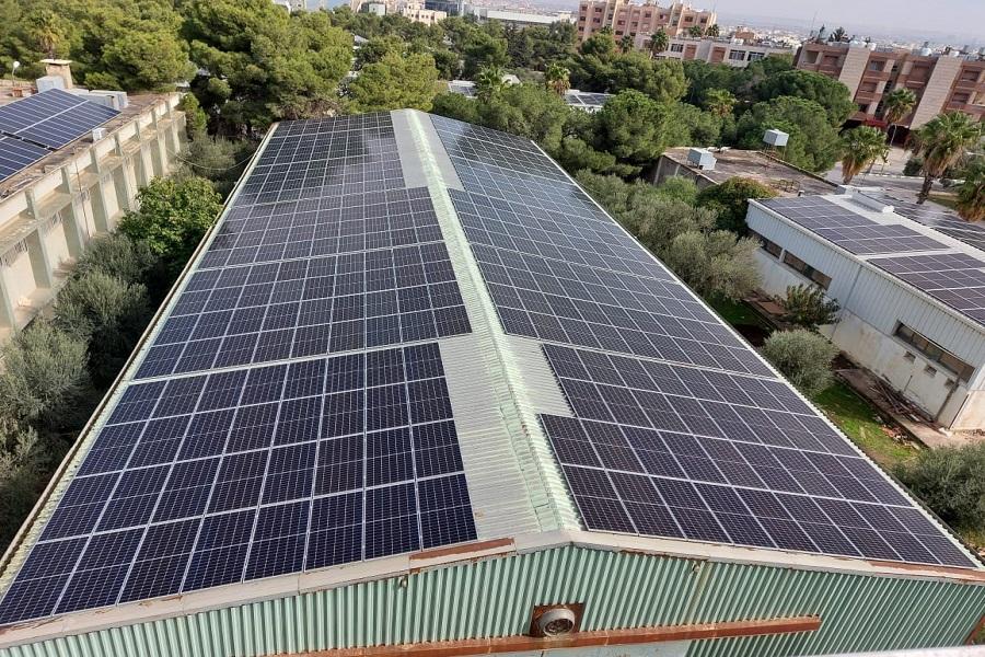 30 نسبة الإنجاز في مشروع الطاقة الشمسية في جامعة اليرموك