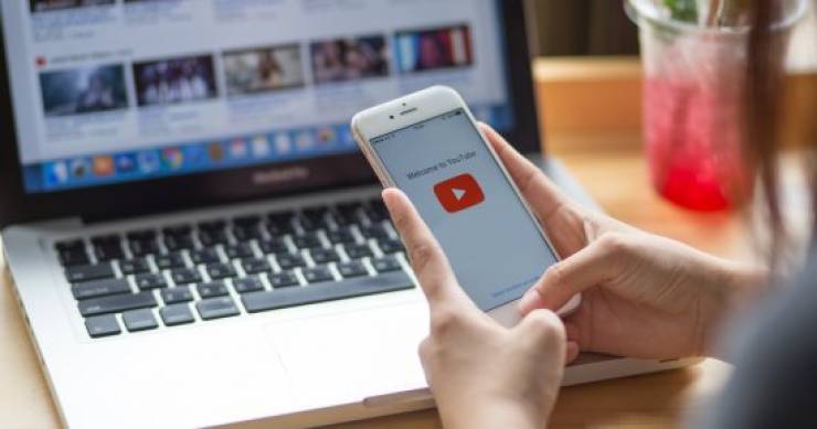كم تبلغ عائدات منشئي مقاطع الفيديو على يوتيوب؟