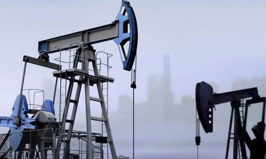 أسعار النفط تلامس أعلى مستوى في عدة أشهر