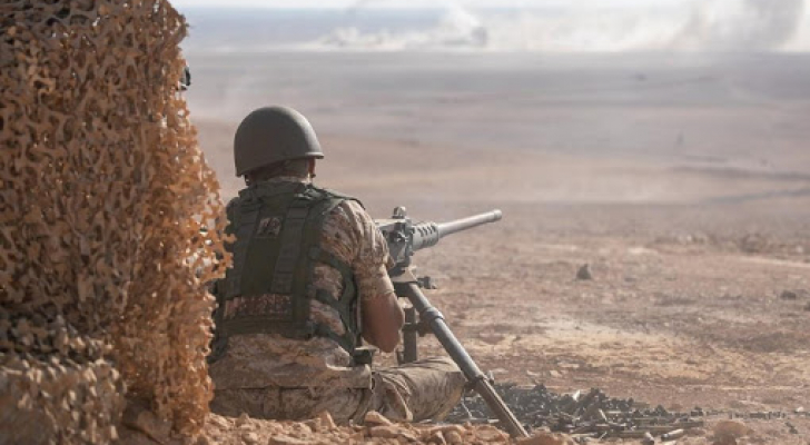 الجيش يصيب ويقبض على متسللين من الأراضي الأردنية إلى الأراضي السورية