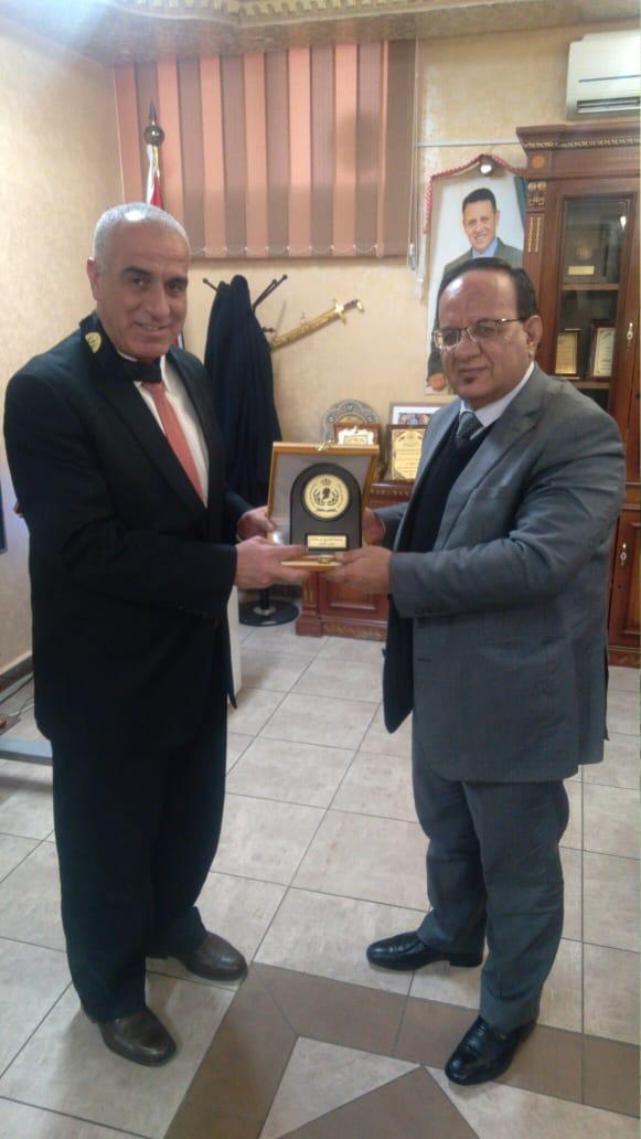 رئيس جامعة الحسين بن طلال يضع امكانات الجامعة وكوادرها في خدمة المجتمع المحلي.