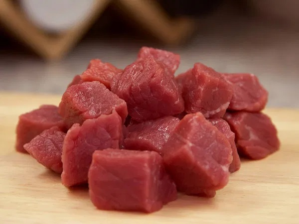 حماية المستهلك: تطالب الحكومة بالكشف عن الكلف الحقيقية للحوم الحمراء