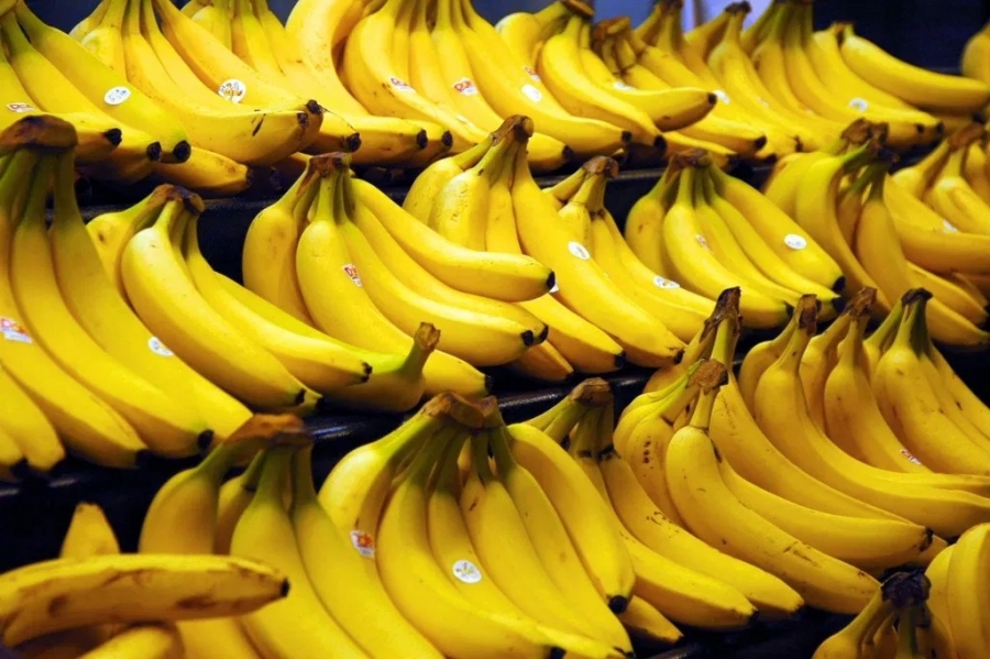 الزراعة تسمح باستيراد الموز بعد ارتفاع أسعار المحلي