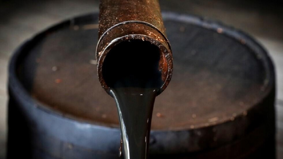بلومبيرغ تتوقع ارتفاع أسعار النفط