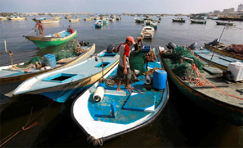 الاحتلال يغلق الصيد كليا في غزة