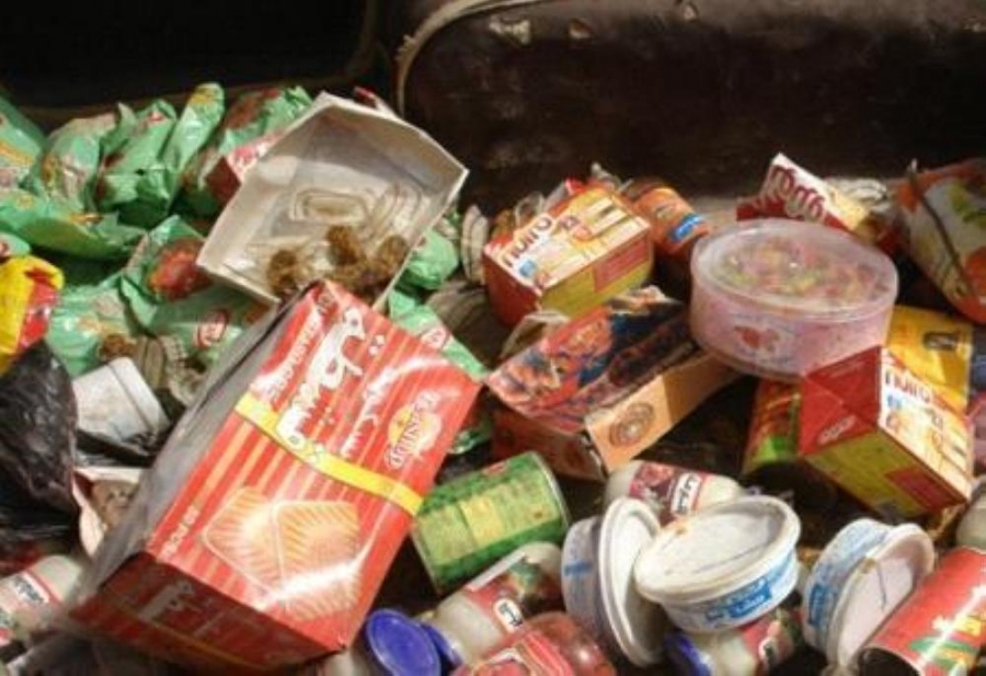 بلدية الكرك تتلف 30 طنا من المواد الغذائية منتهية الصلاحية
