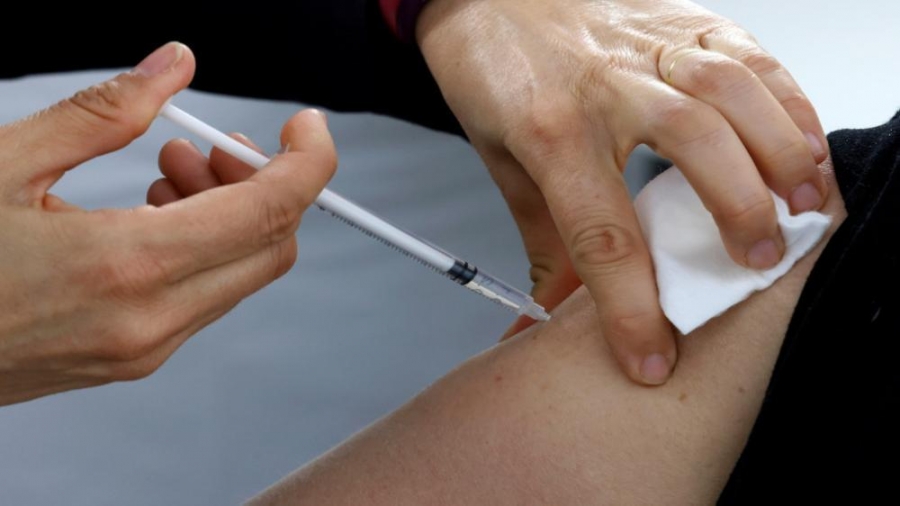 95 من العاملين في فنادق البحر الميت تلقوا اللقاح المضاد لكورونا