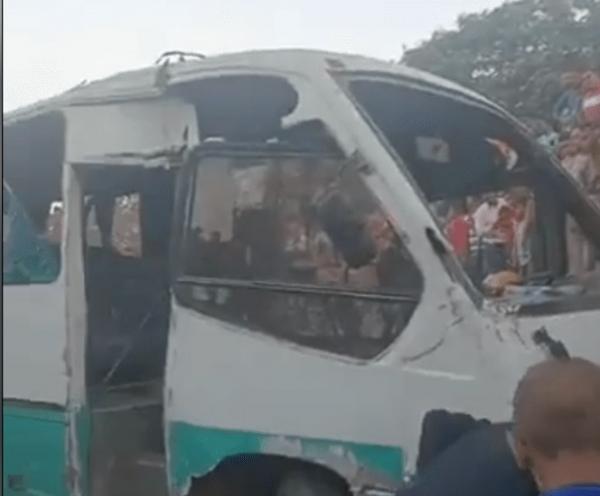 مصر: قطار يدهس حافلة ويخلف قتلى وجرحى