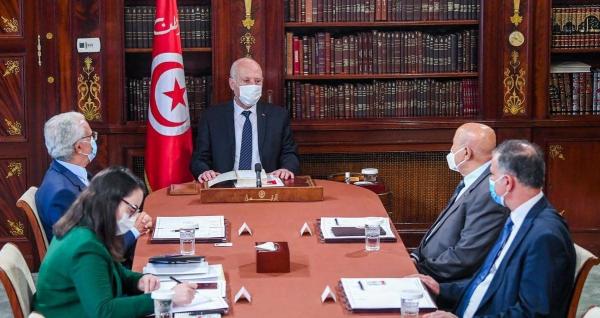 رئيس تونس: لست من دعاة الفوضى وملتزم بالحريات