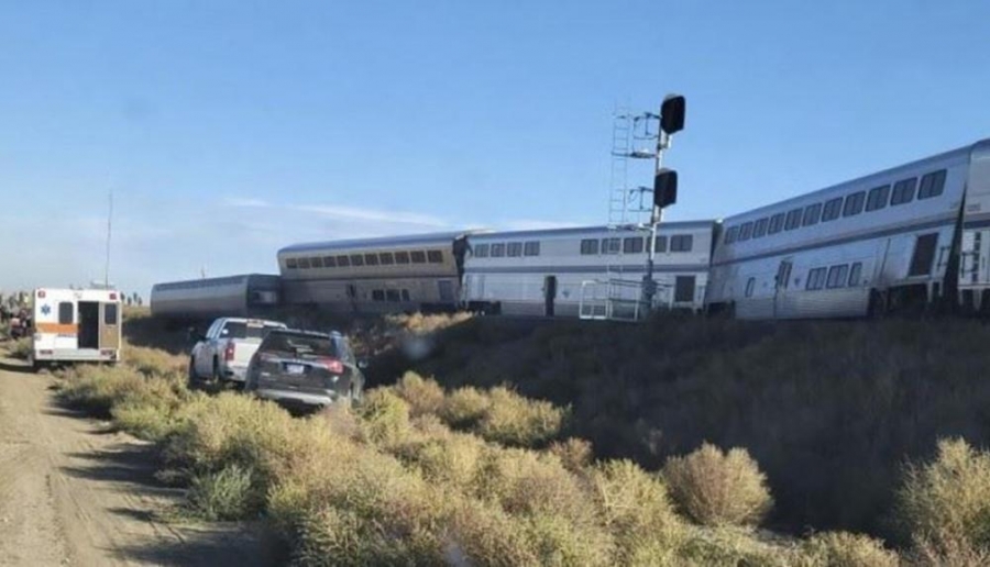 سقوط عدد من الجرحى جراء خروج قطار عن سكته في الولايات المتحدة