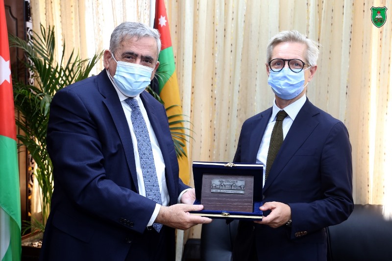 الأردنية والسفارة النرويجية تبحثان أوجه التعاون