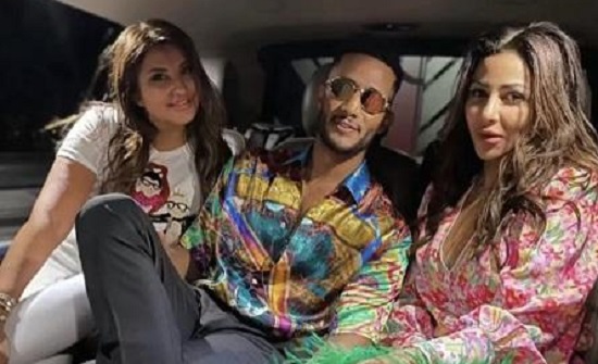 ظهور مهيرة عبدالعزيز وشذى حسون مع محمد رمضان بسيارته
