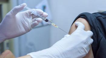 70 من سكان الطفيلة تلقوا جرعتي اللقاح