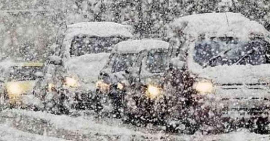 بسبب الثلوج.. إغلاق طريق “غرندلشريف الجنوب” في الطفيلة