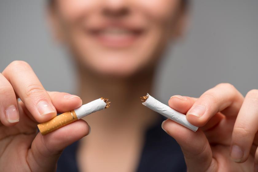 أطباء دوليون يدعون إلى اتباع نهج الحد من الضرر لتقليل الأضرار الناجمة عن التدخين