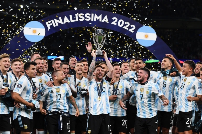 الأرجنتين تقسو على إيطاليا وتتوج بلقب فيناليسيما 2022