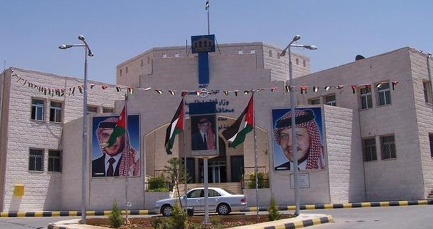 مجلس محافظة إربد يرفض إجراء مناقلات مالية لعدد من المشاريع