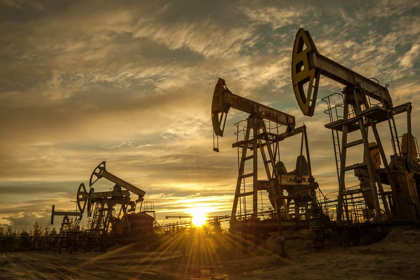 “الطاقة”: 12 منطقة مفتوحة للاستثمار في النفط والغاز