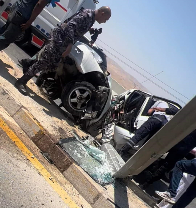 وفاة و 6 إصابات بحادث على طريق البحر الميت