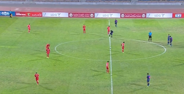 حكم يؤجل انطلاق الشوط الثاني بمباراة في كأس الأردن بسبب الآذان
