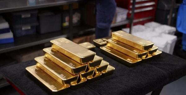 الذهب يتجه لتسجيل أكبر مكاسب أسبوعية منذ اذار