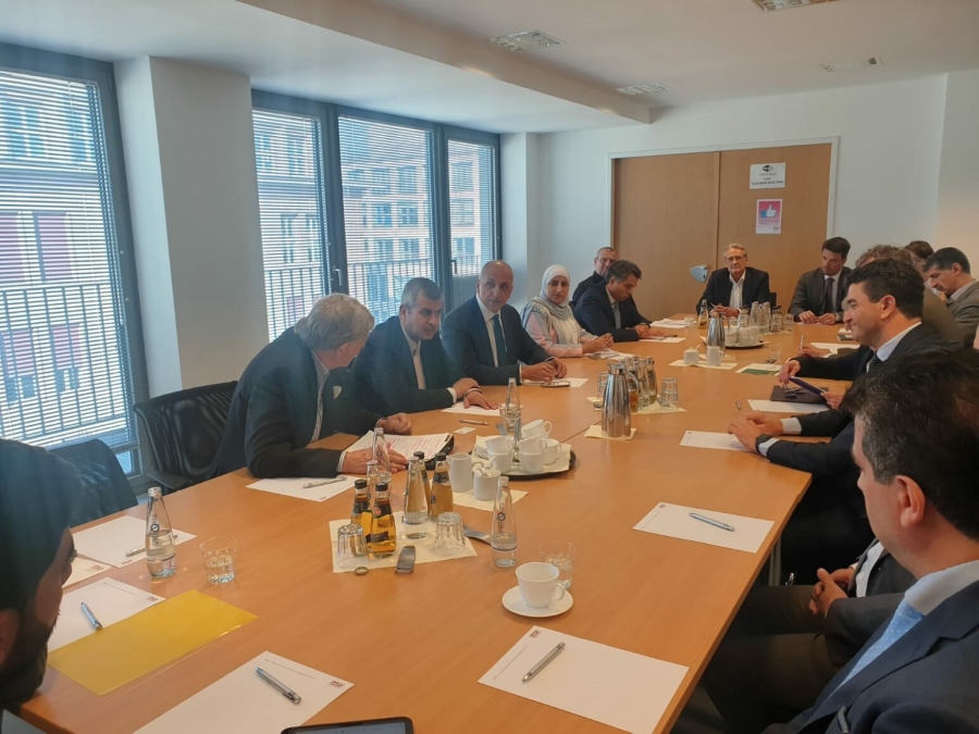 الأردن يؤكد ضرورة البدء بإجراءات تعزز التعاون الطاقي مع ألمانيا