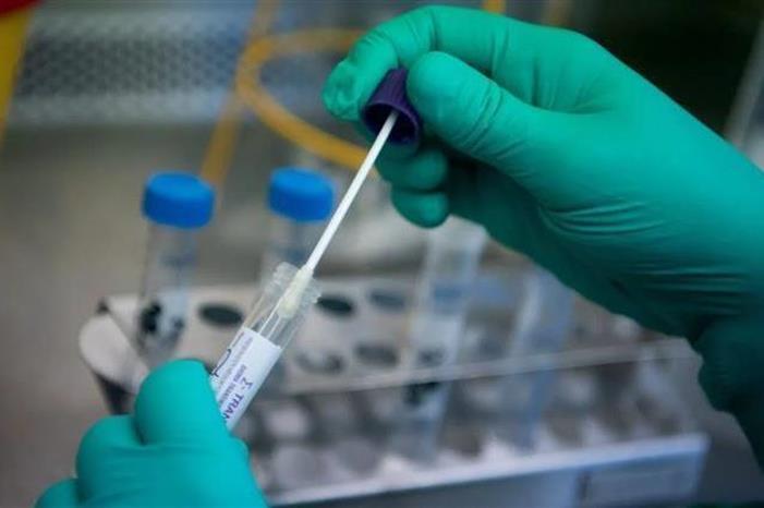 البلبيسي: لا يمكن التنبؤ بمتحور جديد لكورونا خلال الشتاء وننصح بأخذ الجرعة الرابعة