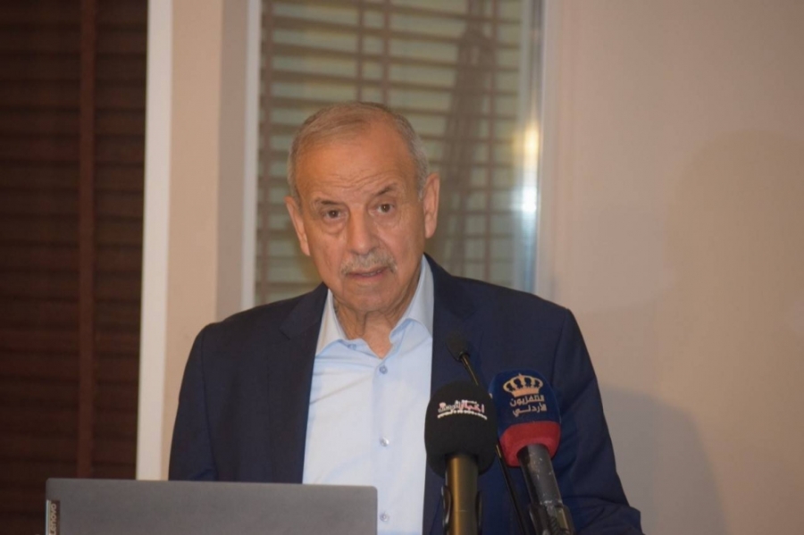 كريشان يوجه لعدم الموافقة على شراء الآليات المستعملة