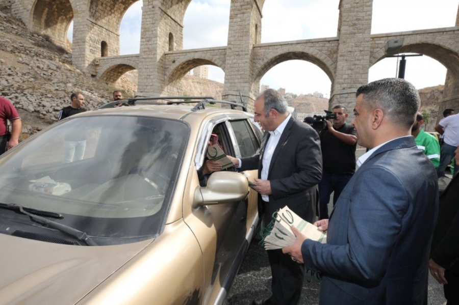 الشواربة يطلق من شارع الجسور العشرة حملة عمان بيتنا