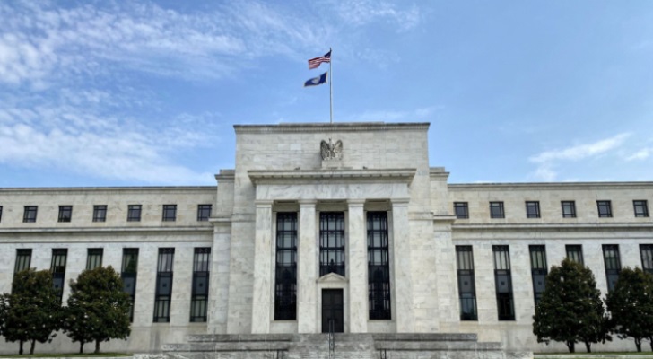 البنك المركزي الأمريكي: لن نعمد إلى خفض أسعار الفائدة قريبا